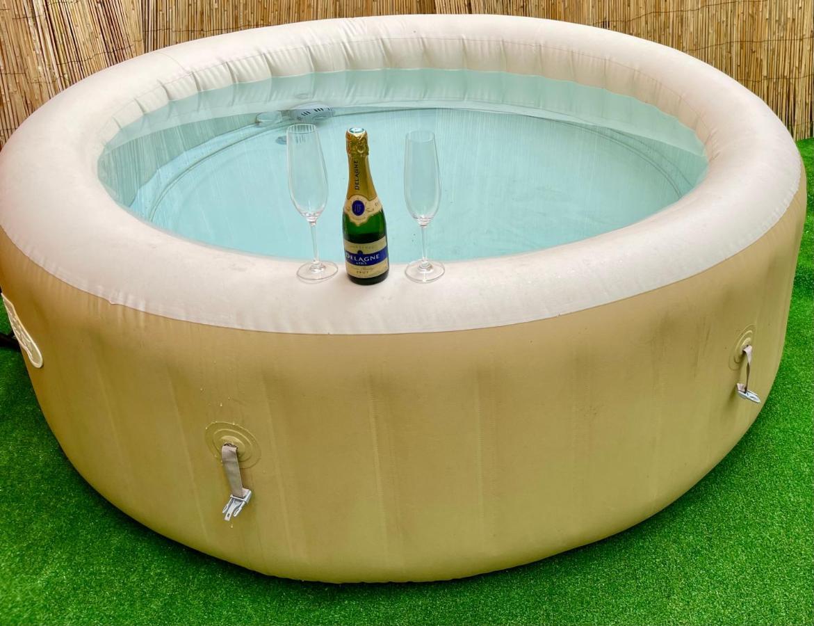 Nouveauté - L'Oasis - T3 - 70 M2 - Jacuzzi Saint-Denis Extérieur photo